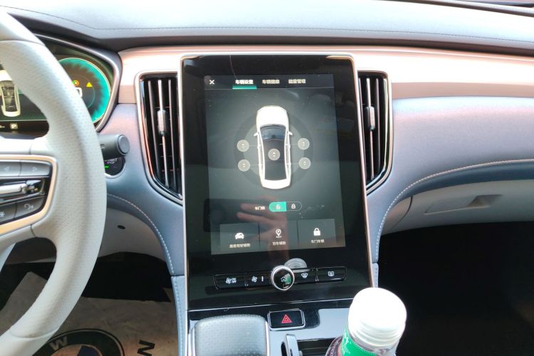 飞凡汽车 飞凡ER6 2020款 620km 智享版中控内饰16