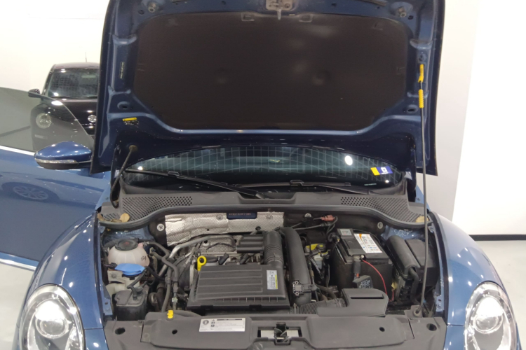 大众 甲壳虫 2018款 180TSI 宜乐型机舱底盘24