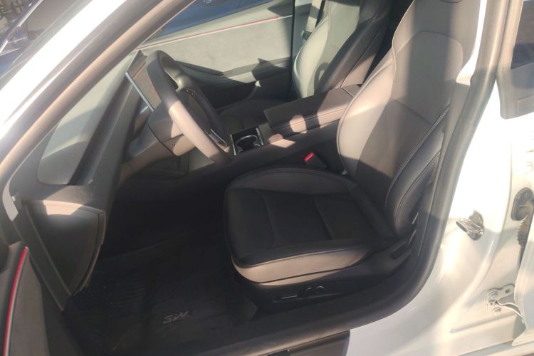 特斯拉 Model 3 2023款 长续航全轮驱动版局部细节19