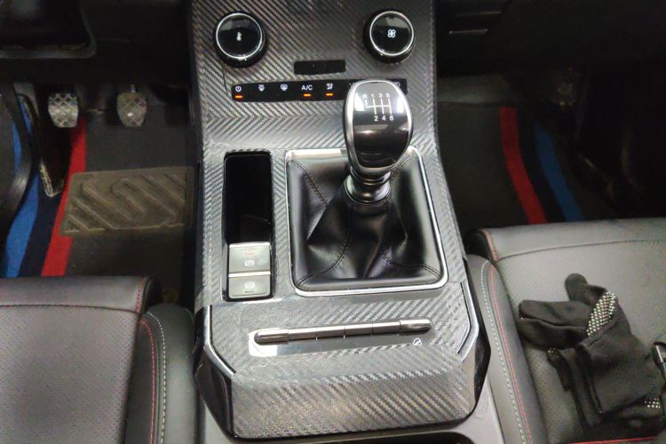 奇瑞 瑞虎7 2020款 1.5T 手动精英型中控内饰18