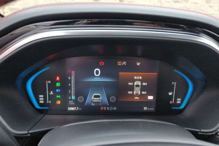 福特 福克斯 2022款 三厢 EcoBoost 180 自动ST Line局部细节14