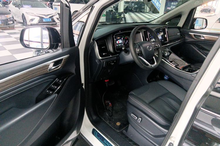 广汽传祺 传祺M8 2023款 领秀系列 390T 尊享版中控内饰20