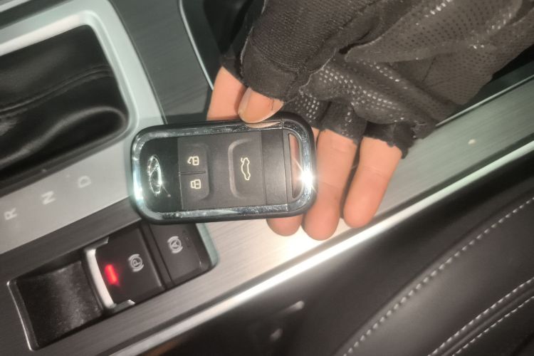 奇瑞 瑞虎7 2020款 FLY款 1.5T DCT 商务专供版中控内饰7001