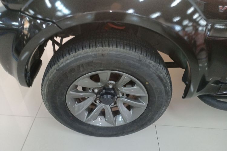 铃木 吉姆尼 2015款 1.3 AT JLX车身外观6007