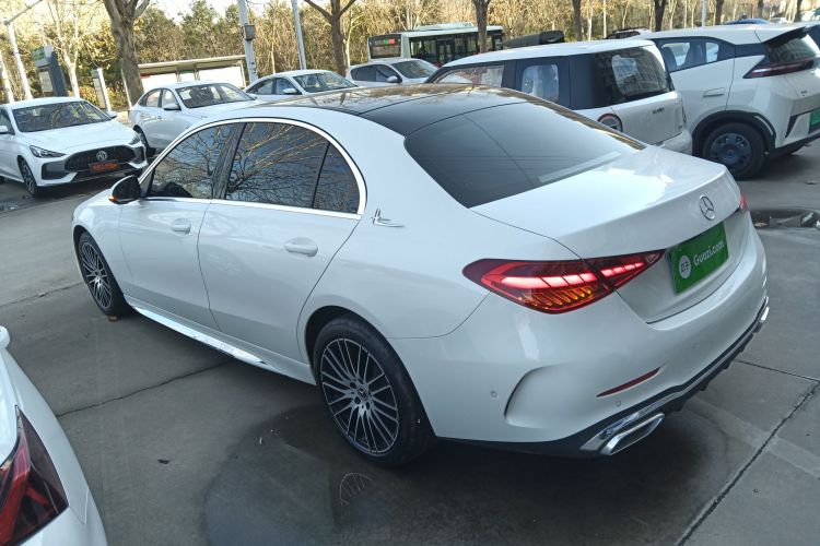 奔驰C级 2023款 改款 C 200 L 运动版车身外观4
