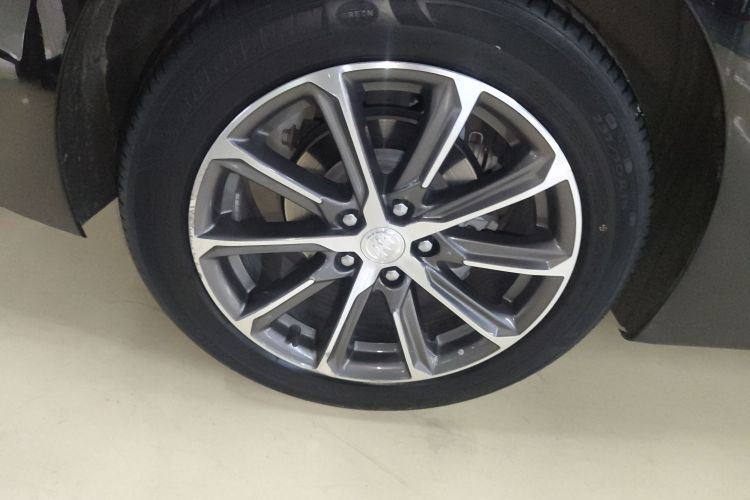 别克 君越 2022款 652T 豪华型车身外观6008