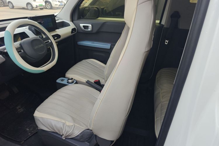 吉利银河 2024款 熊猫mini 200km 耐力熊中控内饰21