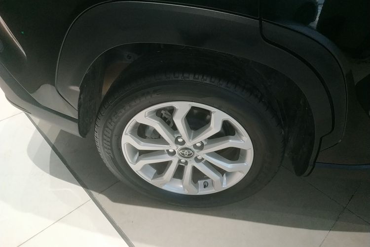 丰田 锋兰达 2023款 2.0L CVT精英版车身外观6008