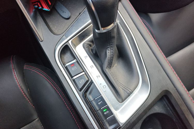 吉利汽车 缤瑞 2019款 200T DCT缤致版中控内饰18