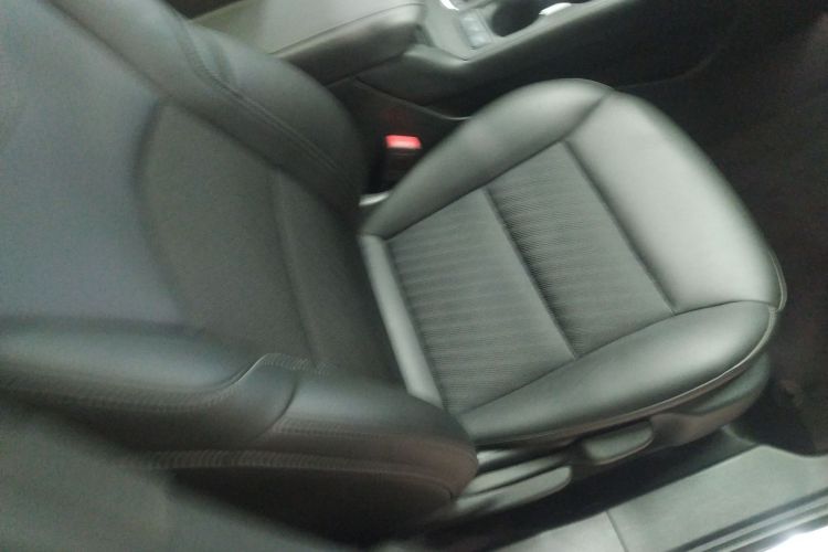 凯迪拉克XT4 2022款 28T 两驱风尚型局部细节41