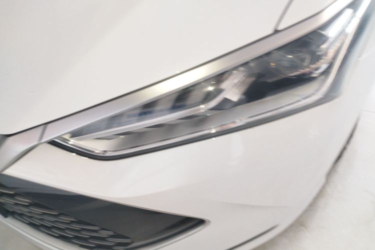 比亚迪 秦PLUS 2024款 荣耀版 DM-i 55KM领先型局部细节36