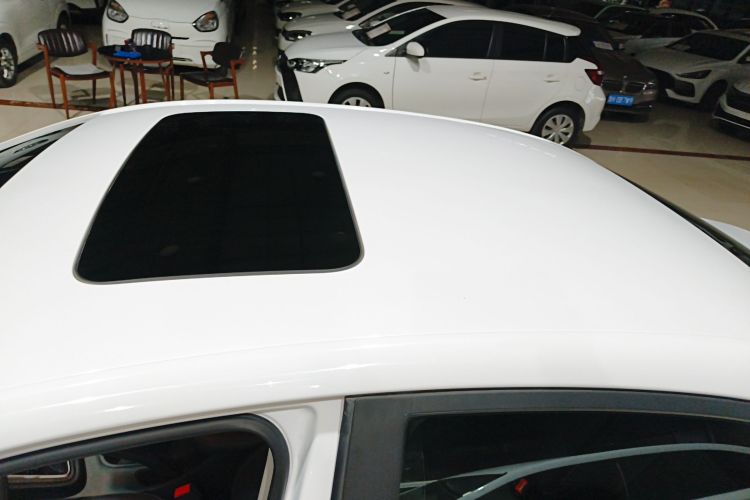 别克 英朗 2021款 改款 典范 1.5L 自动精英型局部细节57