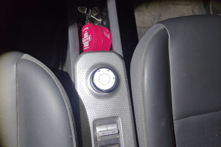 宝骏悦也 2024款 智尊版中控内饰18