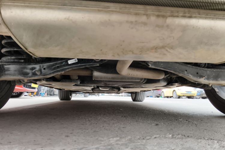 大众 2021款 途安L 280TSI DSG拓界版 7座局部细节9009