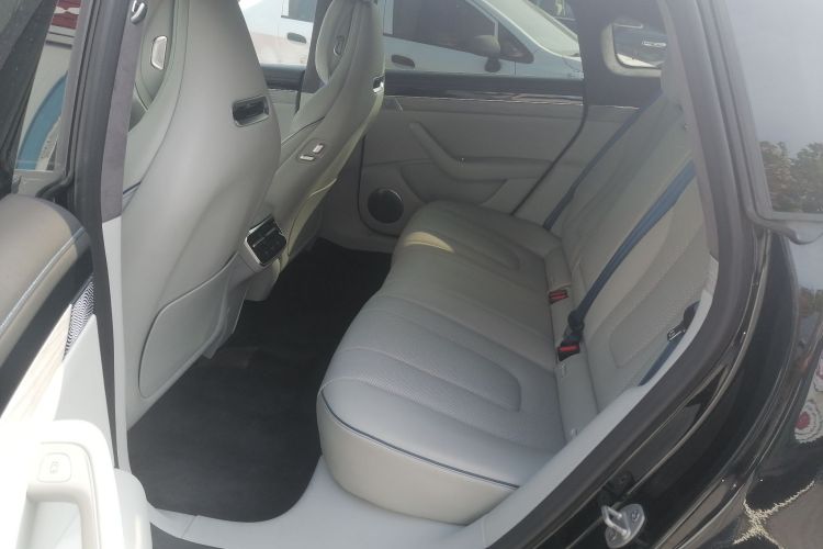 鸿蒙智行 智界S7 2025款 855km Max中控内饰7004