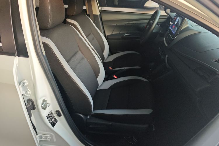 丰田 YARiS L 致炫 2021款 致炫X 1.5L CVT领先版局部细节41