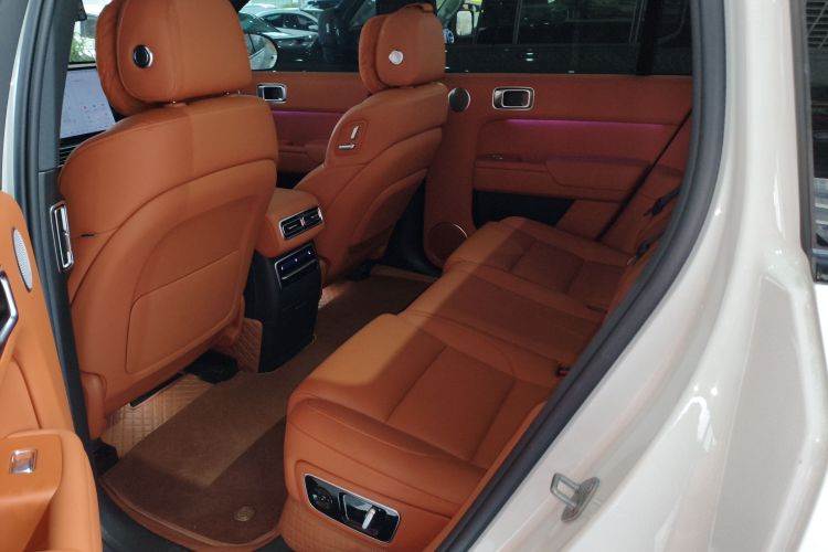 理想汽车 理想L7 2023款 Air中控内饰21