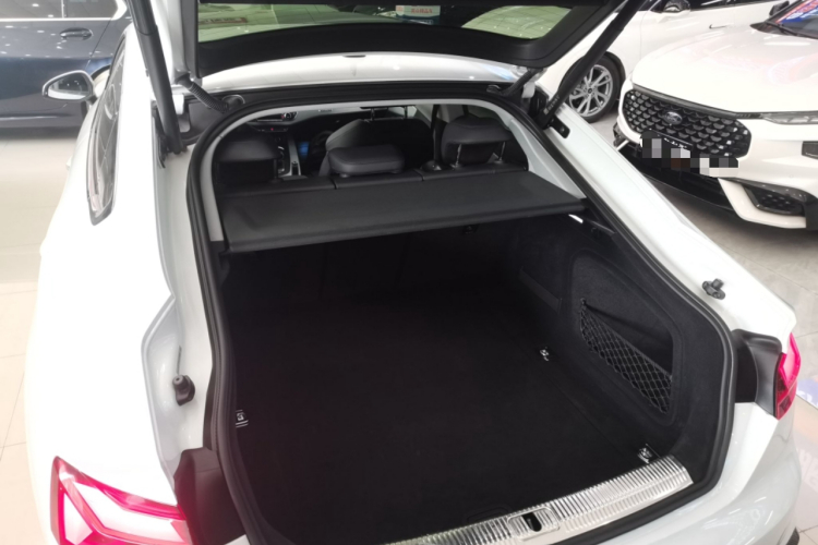 奥迪A5 2021款 Sportback 40 TFSI quattro 豪华致雅型机舱底盘23