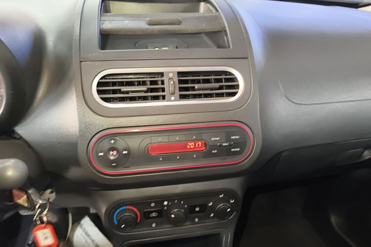 名爵3 2016款 1.3L AMT舒适版局部细节16