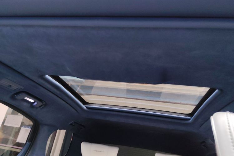 别克GL8 2020款 Avenir艾维亚 四座尊礼版局部细节22