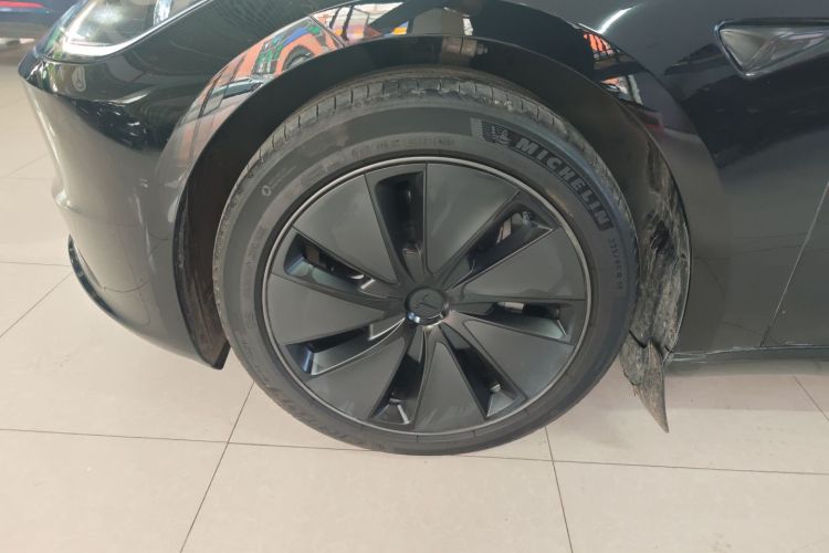 特斯拉 Model 3 2023款 长续航全轮驱动版车身外观6007