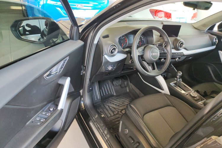 奥迪Q2L 2018款 35 TFSI 时尚致雅型 国VI中控内饰7003