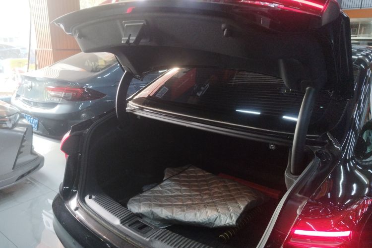 红旗H5 2024款 2.0T 自动智联旗畅版局部细节23