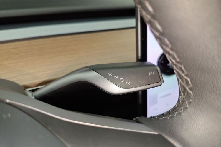 特斯拉 Model Y 2021款 标准续航后驱版局部细节18