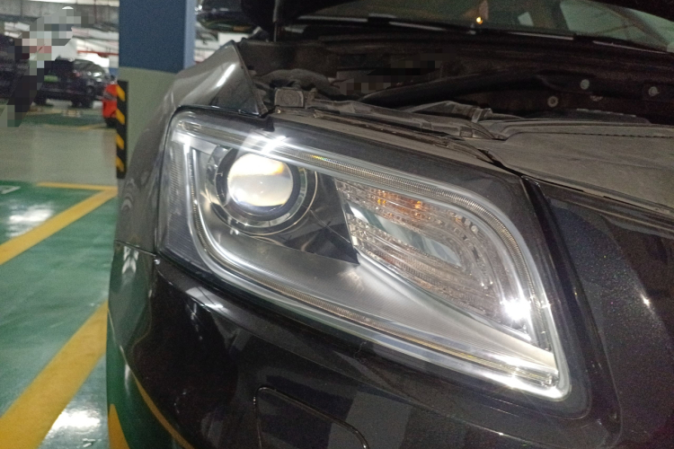 奥迪Q5 2016款 40 TFSI 技术型车身外观8