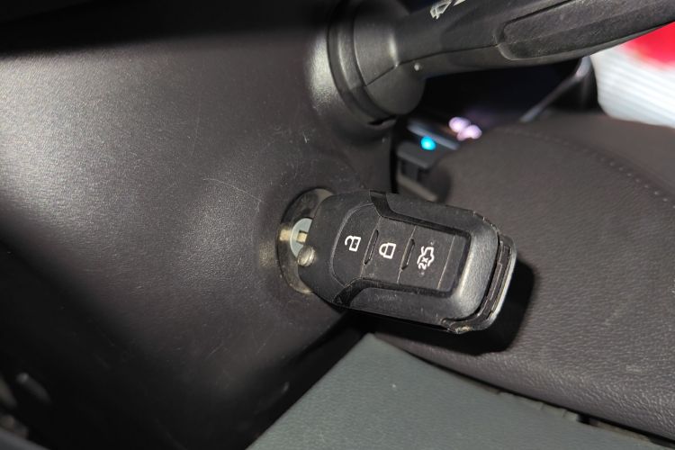 福特 福睿斯 2017款 幸福版 1.5L 自动时尚型中控内饰7001