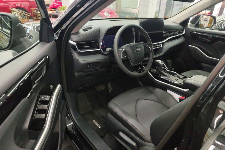 丰田 汉兰达 2026款 2.5L智能电混双擎两驱精英版 7座中控内饰20