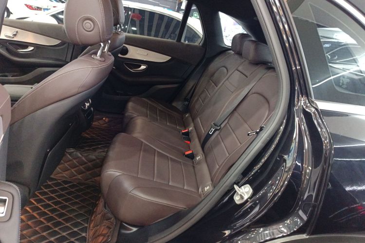 奔驰GLC 2020款 改款 GLC 260 L 4MATIC 动感型中控内饰21