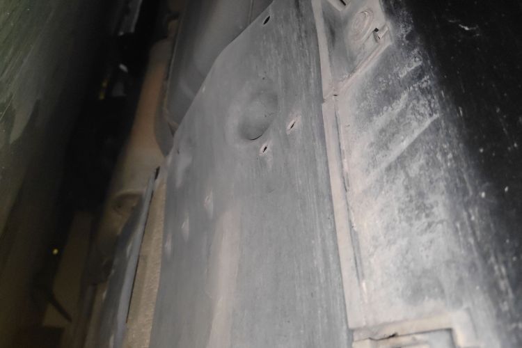 红旗H7 2013款 2.0T 豪华型局部细节9001