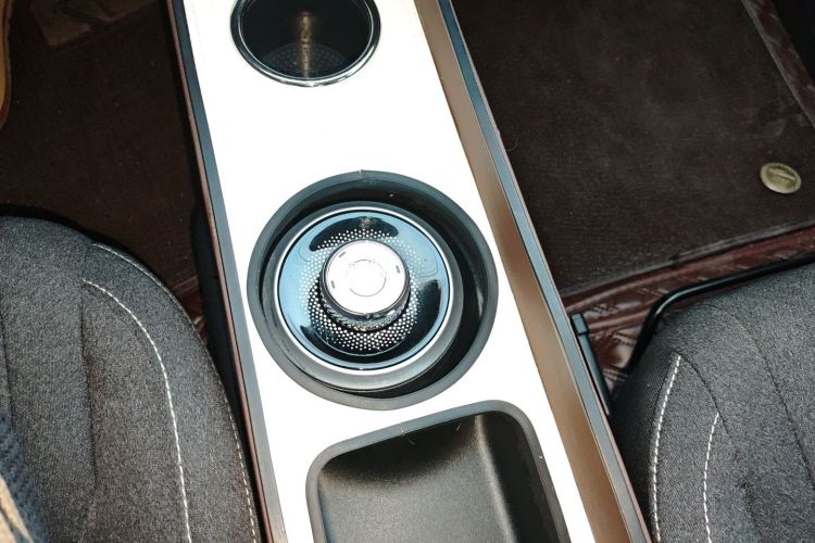 五菱汽车 五菱缤果 2024款 203km 轻享款中控内饰18