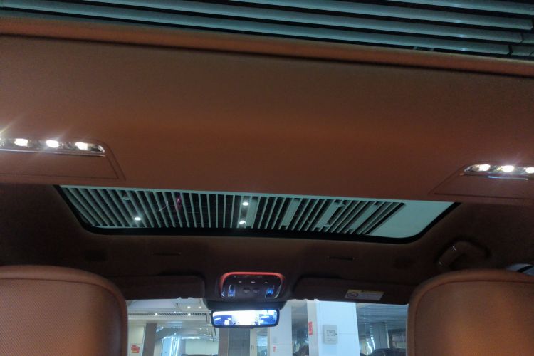 鸿蒙智行 尊界S800 2025款 增程 星耀尊享版 5座中控内饰22