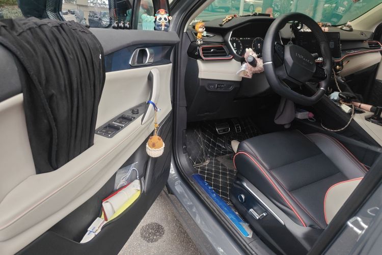 领克06 2020款 1.5T 耀Halo中控内饰20