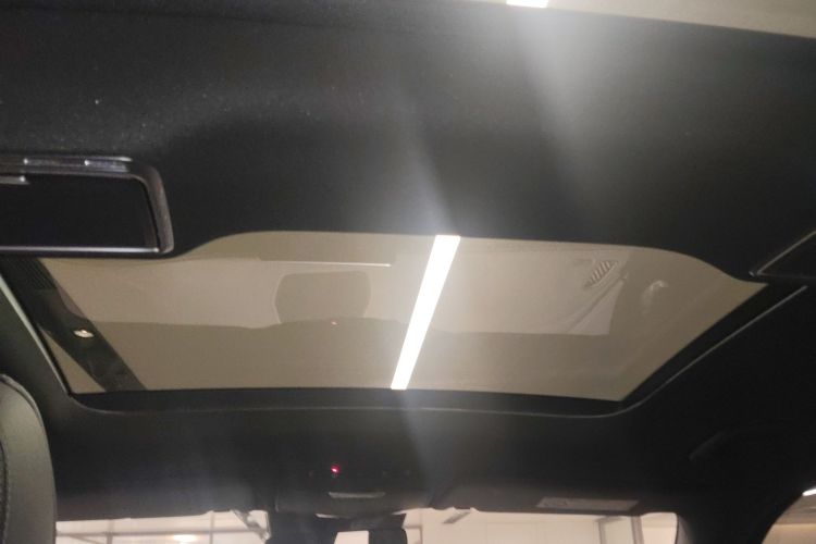 奔驰GLC 2021款 GLC 300 L 4MATIC 动感型中控内饰22