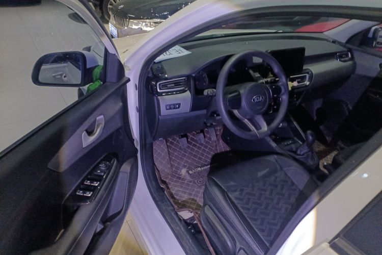 起亚 福瑞迪 2019款 1.6L 手动舒适版 国VI中控内饰20