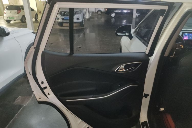 江汽集团 嘉悦X4 2020款 1.5T CVT超越型中控内饰7005