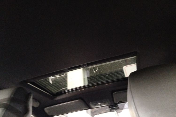 中华V3 2015款 1.5L 手动智能型中控内饰22