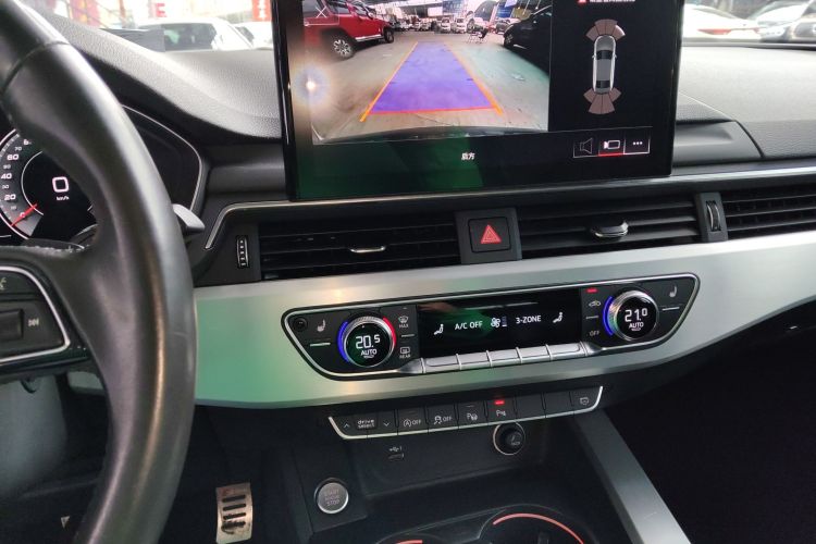 奥迪A4L 2020款 40 TFSI 豪华动感型中控内饰16