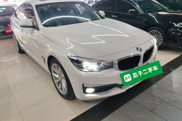 宝马3系GT 2018款 320i 时尚型车身外观3