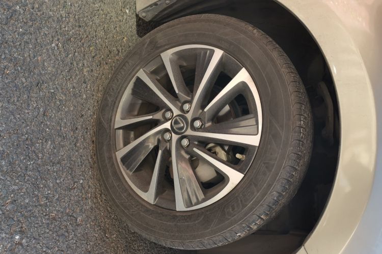 雷克萨斯CT 2017款 CT200h 精英版 单色 国V车身外观10