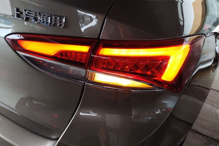 别克 英朗 2021款 典范 1.5L 自动精英型车身外观6006