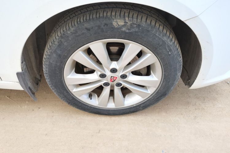 荣威360 2015款 1.5L 自动豪华版车身外观10