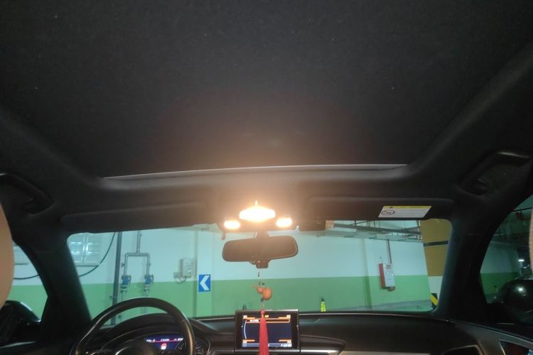 奥迪A6L 2018款 30周年年型 45 TFSI quattro 运动型中控内饰22