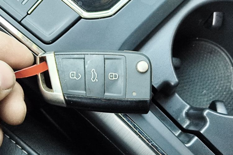 大众 帕萨特 2017款 330TSI DSG尊荣版中控内饰11