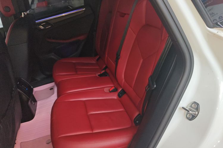 保时捷 2021款 Macan 2.0T中控内饰21