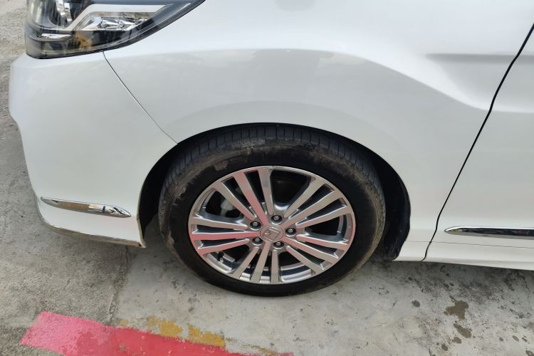 本田 艾力绅 2016款 2.4L 豪华版车身外观6003