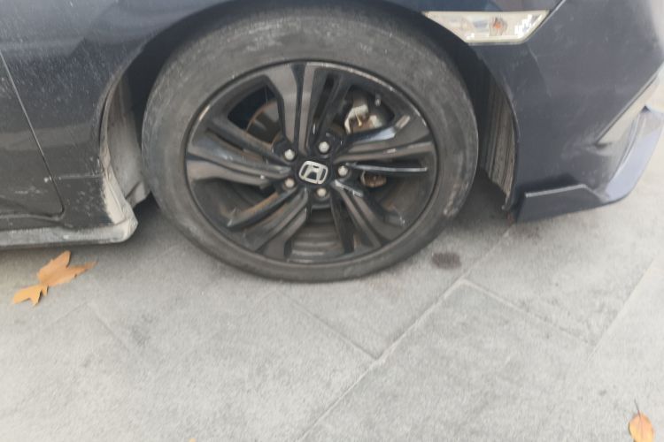 本田 思域 2019款 220TURBO CVT燃动版 国VI车身外观10